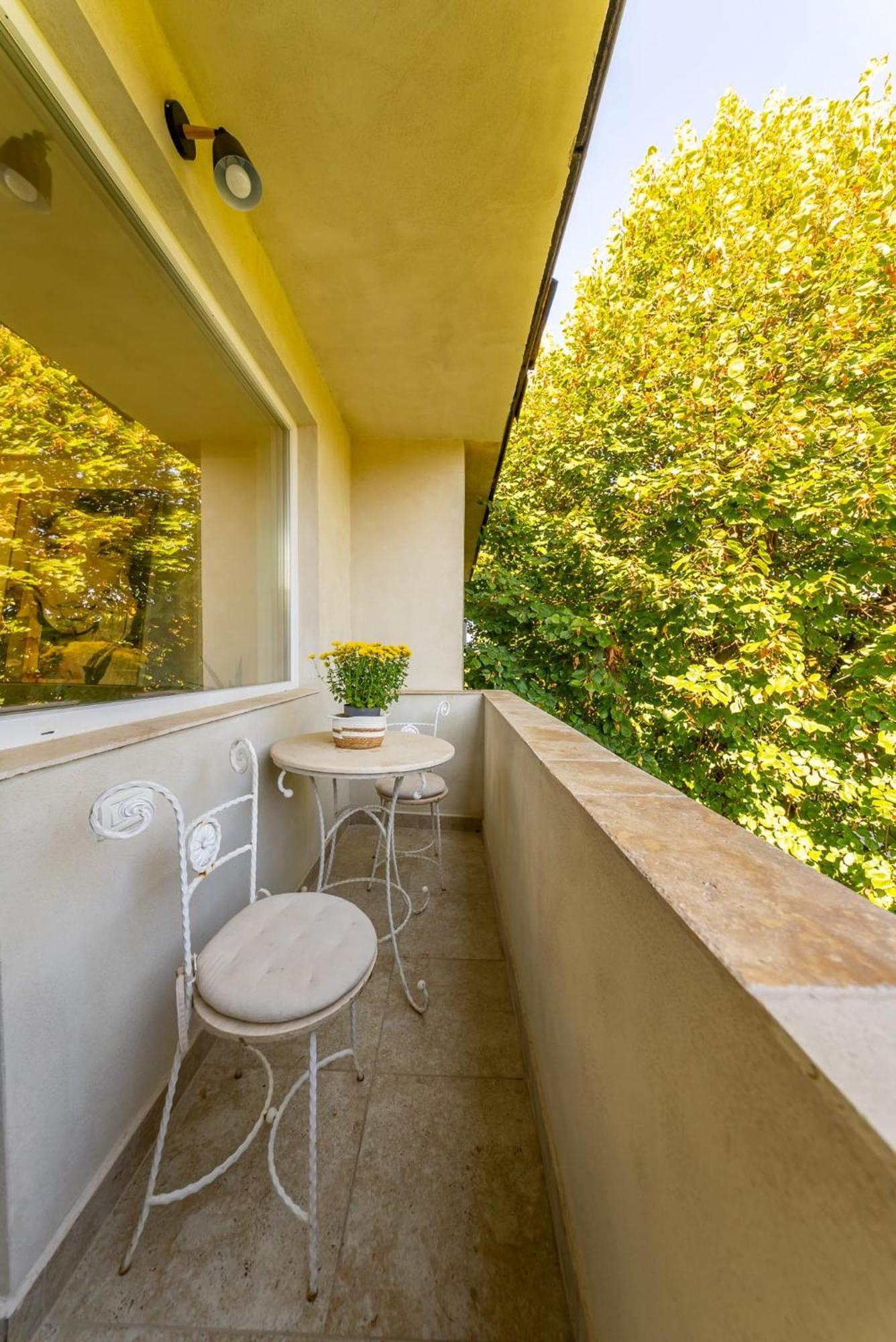 Casa Bella - Apartment In The City Center Arad Exterior photo